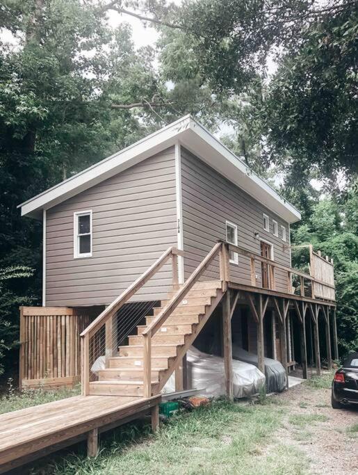 Modern Treehouse, Close To Downtown And Beach Wilmington Eksteriør bilde